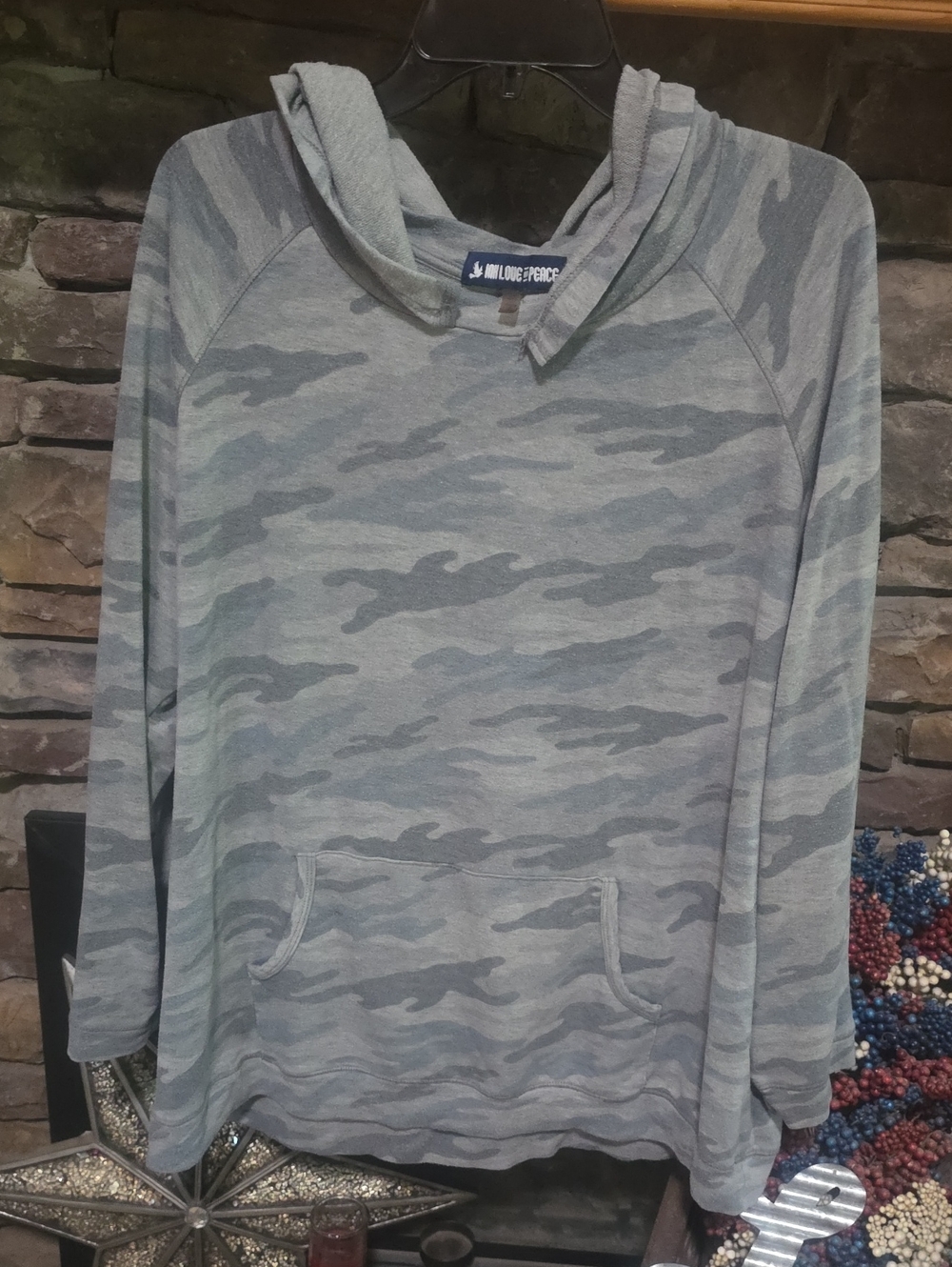 Ink Love And Peace Hoodie Sz XXL